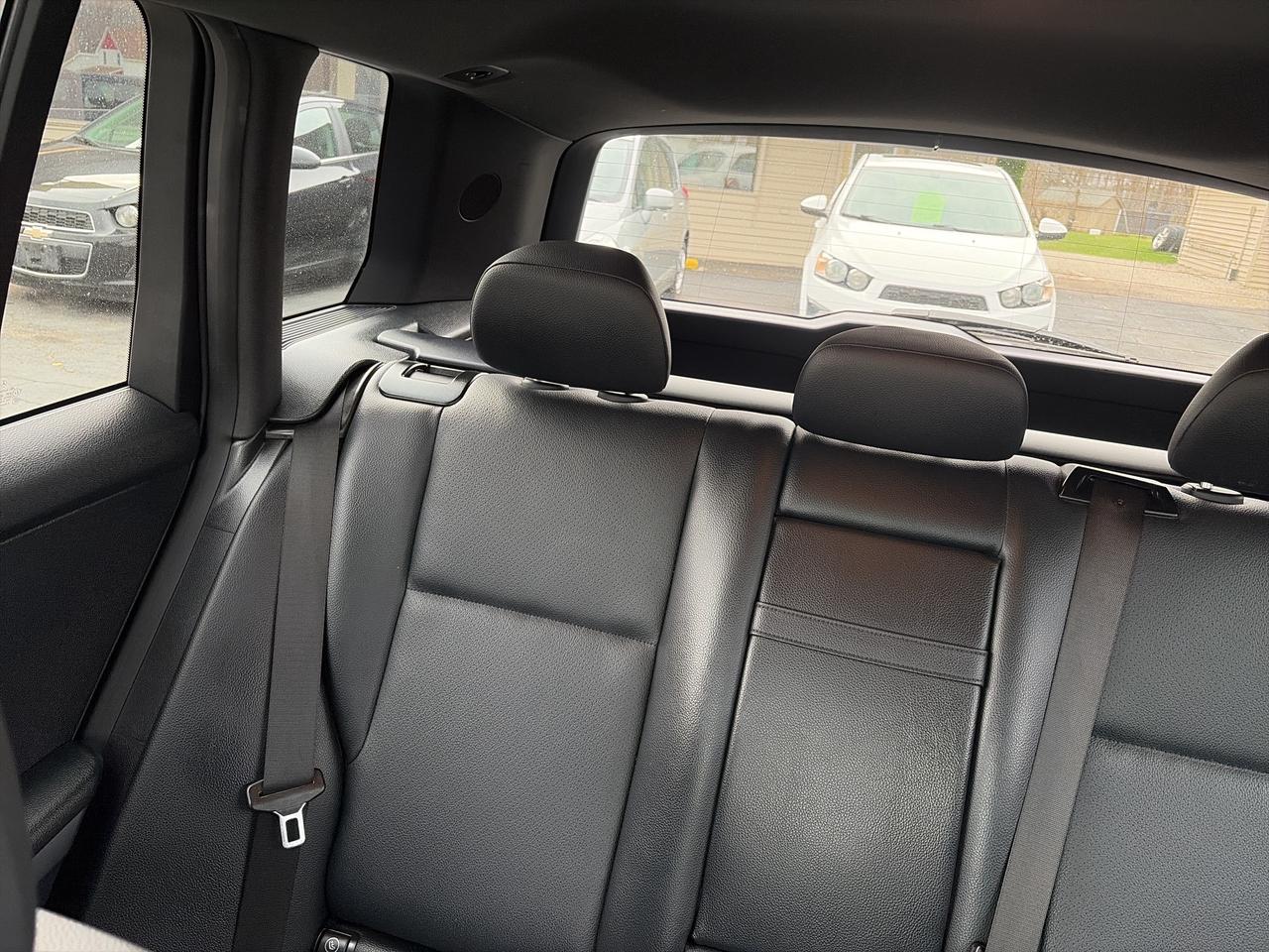 2011 Mercedes-Benz GLK-Class GLK 350-LOADED-LEATHER-CLEAN Photo