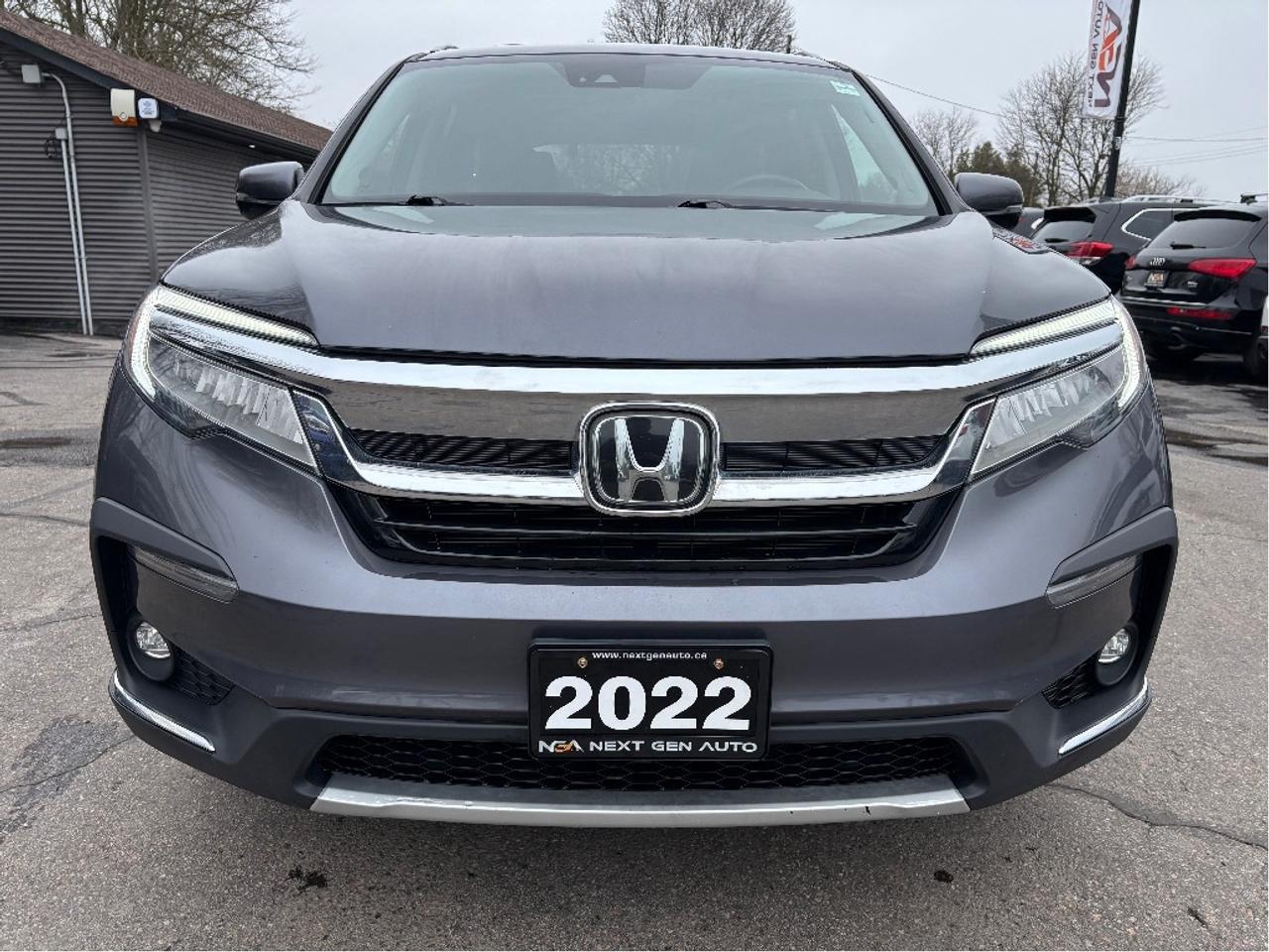 2022 Honda Pilot Touring AWD 7 PASS LEATHER NAV TWIN MOONROOF Photo