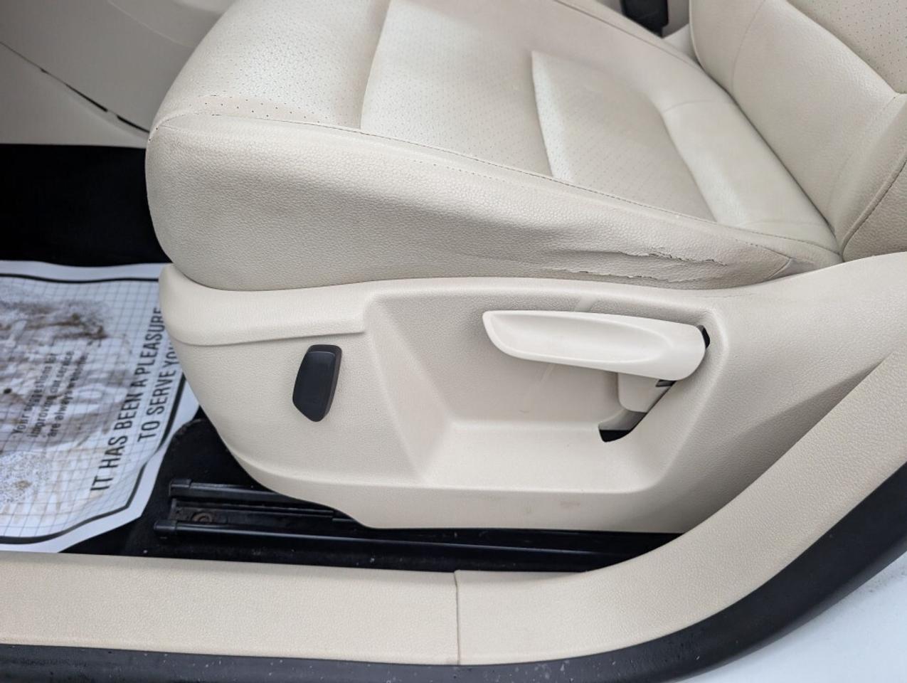 2016 Volkswagen Tiguan HIGHLINE  NAV   PANO ROOF   LEATHER   CAMERA Photo