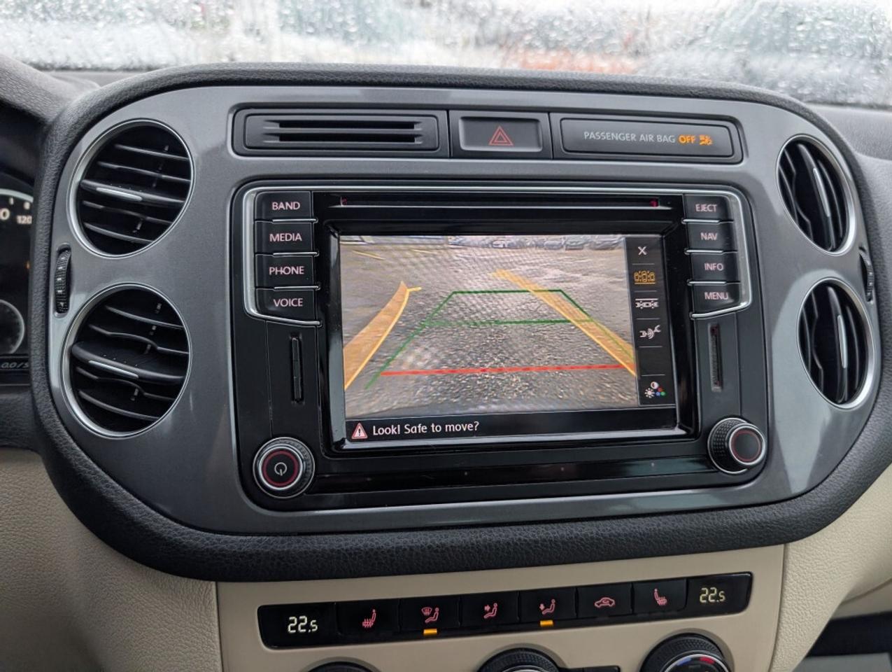 2016 Volkswagen Tiguan HIGHLINE  NAV   PANO ROOF   LEATHER   CAMERA Photo