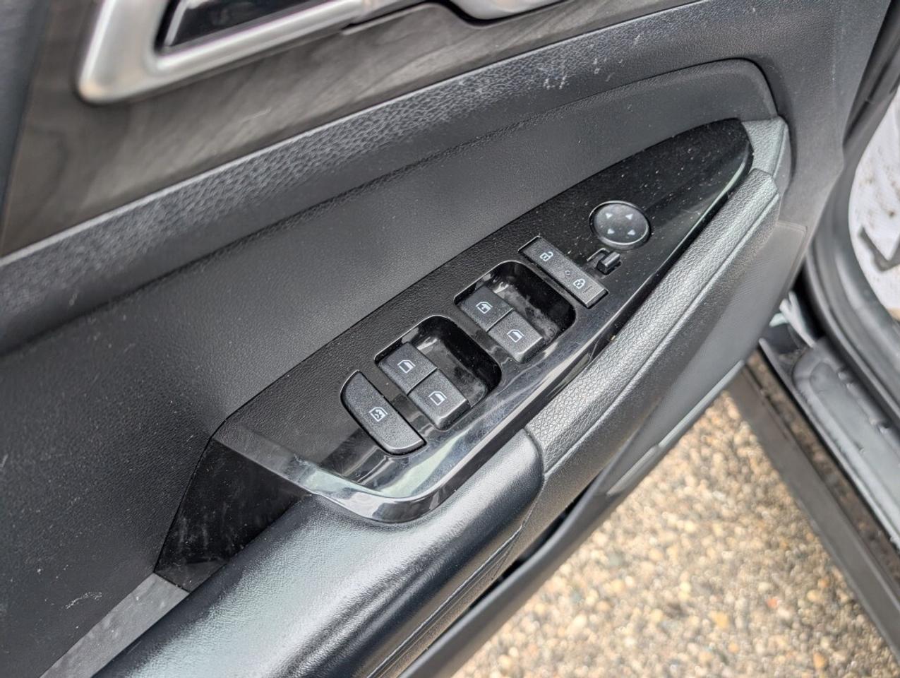 2023 Kia Sportage X-LINE   LEATHER   CAMERA   HTD SEATS Photo