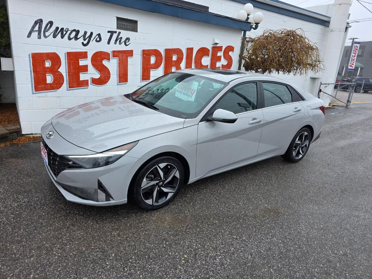 2023 Hyundai Elantra HEV Luxury 4dr Sedan Photo