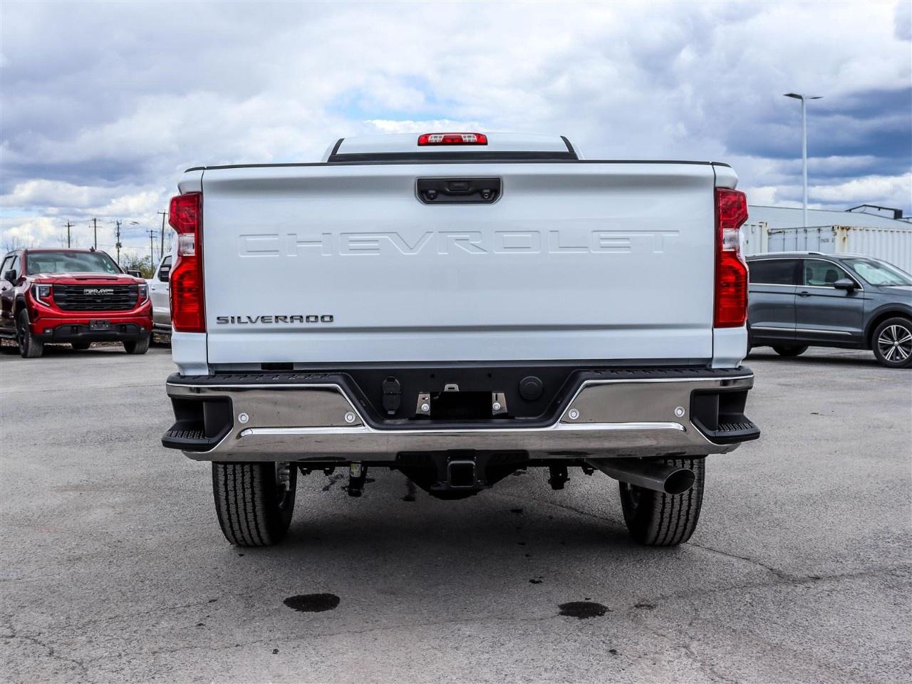 2026 Chevrolet SILVERADO 2500HD 4WD Regular Cab Long Box Work Truck Photo