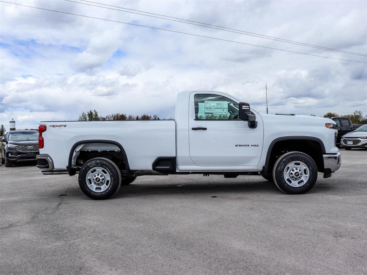 2026 Chevrolet SILVERADO 2500HD 4WD Regular Cab Long Box Work Truck Photo4
