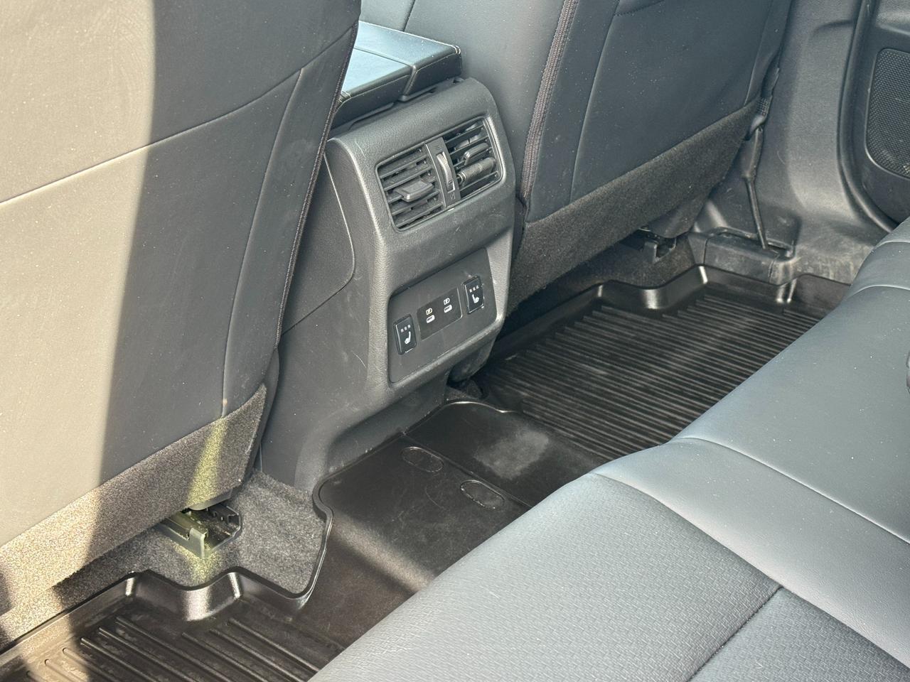 2025 Nissan Rogue SL 4dr All-Wheel Drive Sport Utility Photo