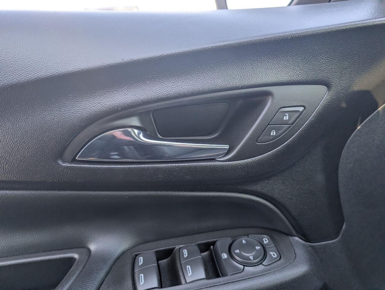 2023 Chevrolet Equinox LT AWD   SUNROOF   CAMERA   HTD SEATS Photo