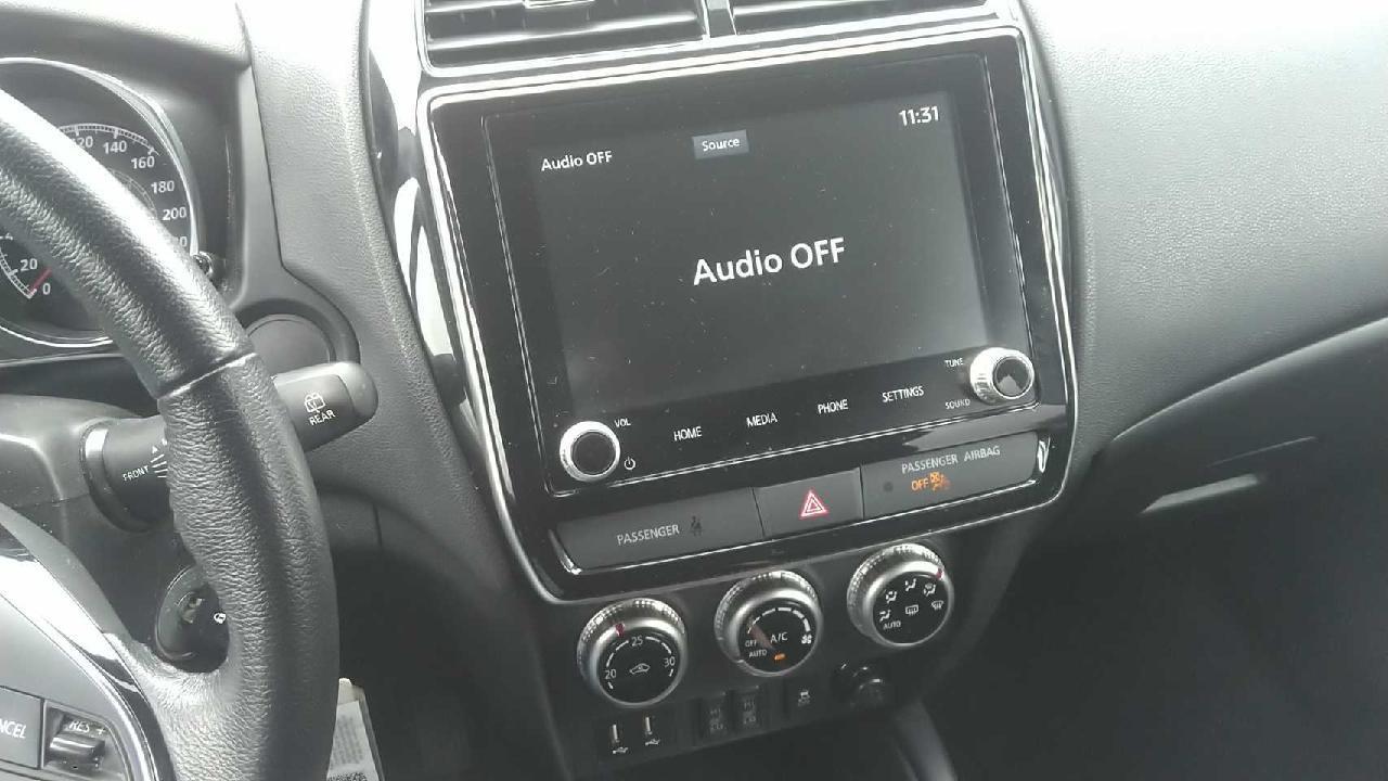 2024 Mitsubishi RVR SE Photo3