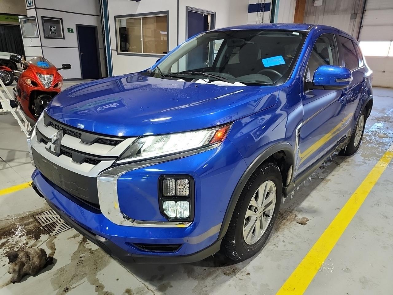 2024 Mitsubishi RVR SE Photo0