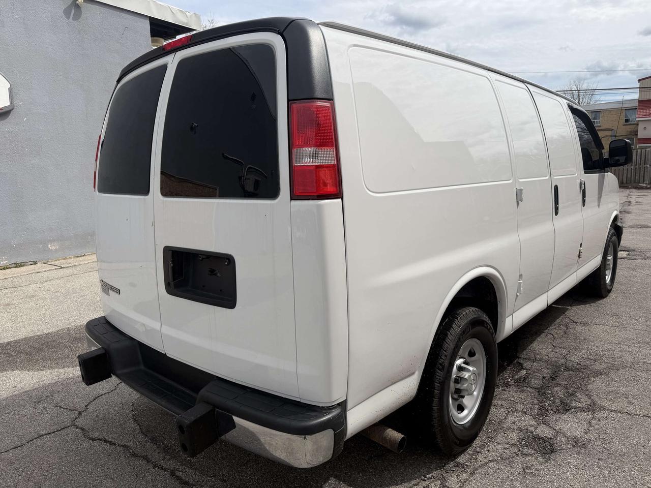 2017 Chevrolet Express 2500 2500/ !!! JUST SOLD SOLD SOLD SOLD  08/17 /2026 !! Photo