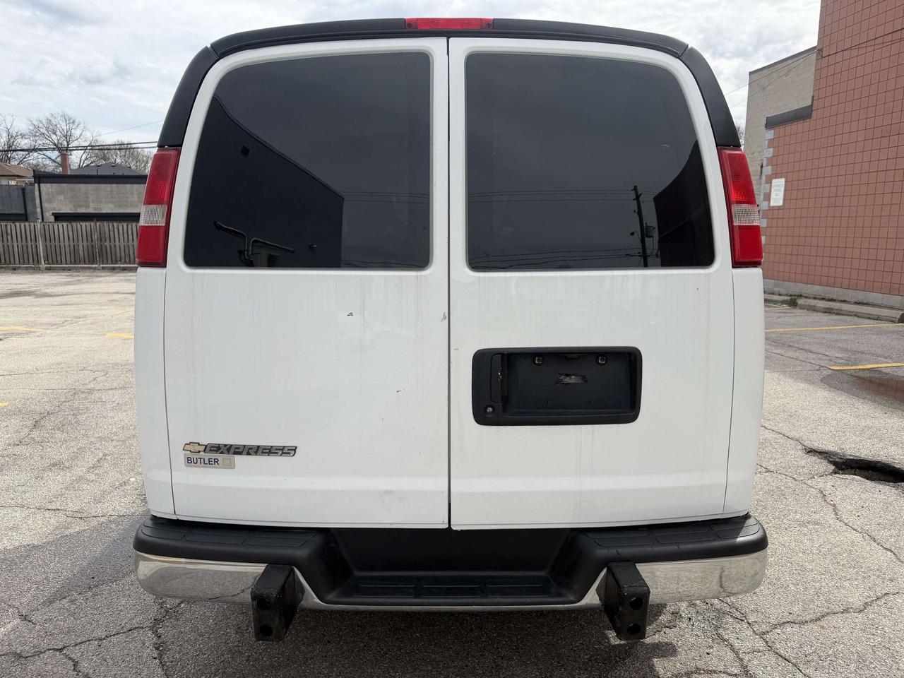 2017 Chevrolet Express 2500 2500/ !!! JUST SOLD SOLD SOLD SOLD  08/17 /2026 !! Photo