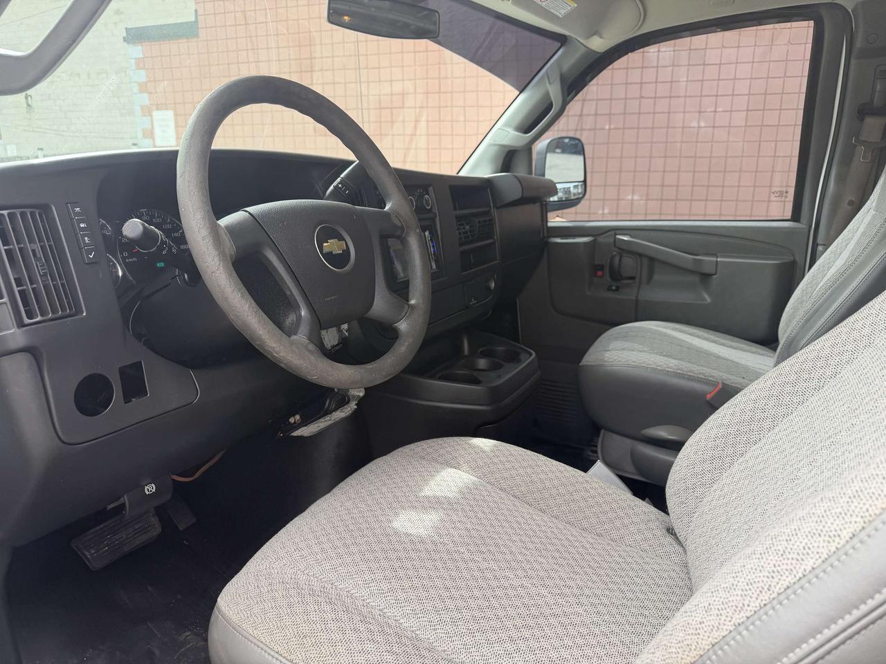 2017 Chevrolet Express 2500 2500/ !!! JUST SOLD SOLD SOLD SOLD  08/17 /2026 !! Photo