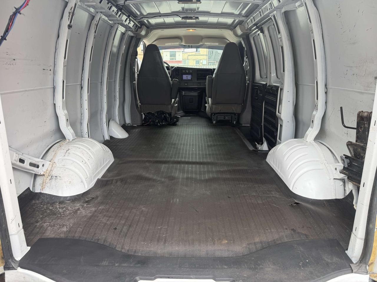 2017 Chevrolet Express 2500 2500/ !!! JUST SOLD SOLD SOLD SOLD  08/17 /2026 !! Photo