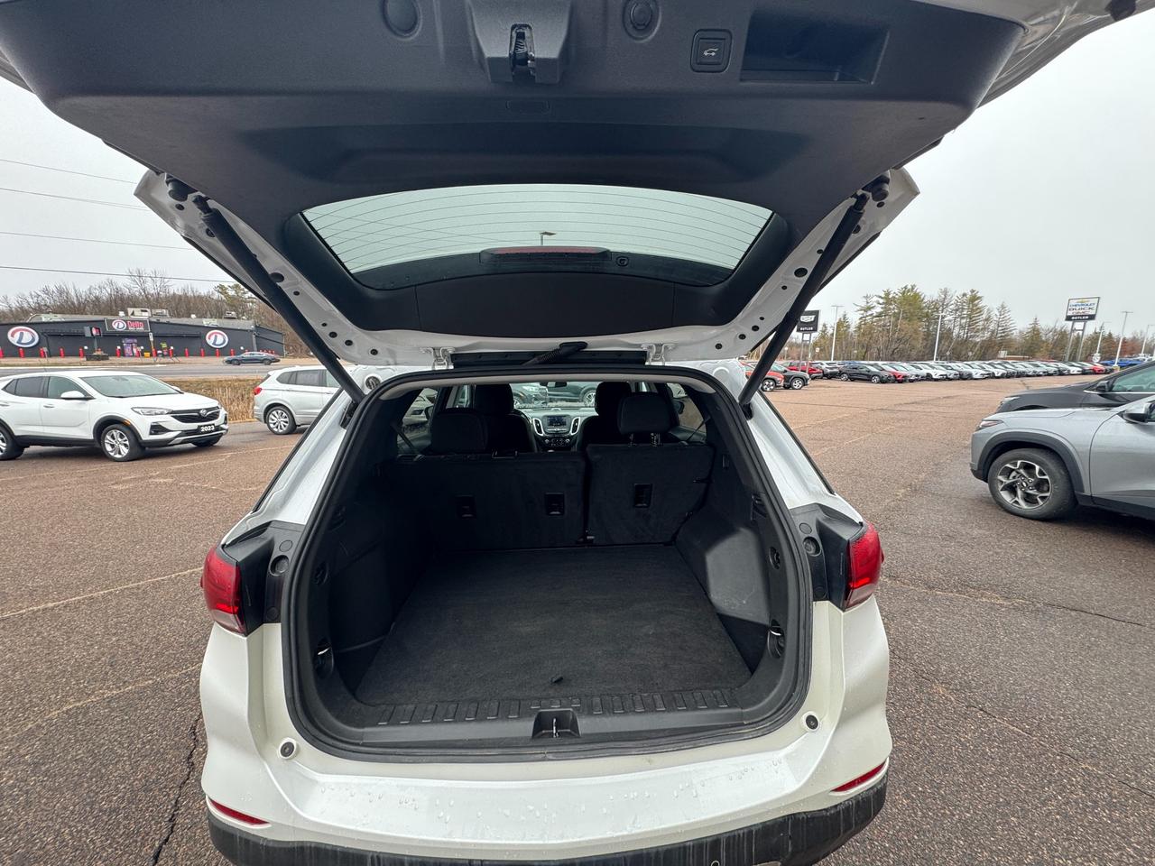 2022 Chevrolet Equinox LT w/1LT All-Wheel Drive Photo
