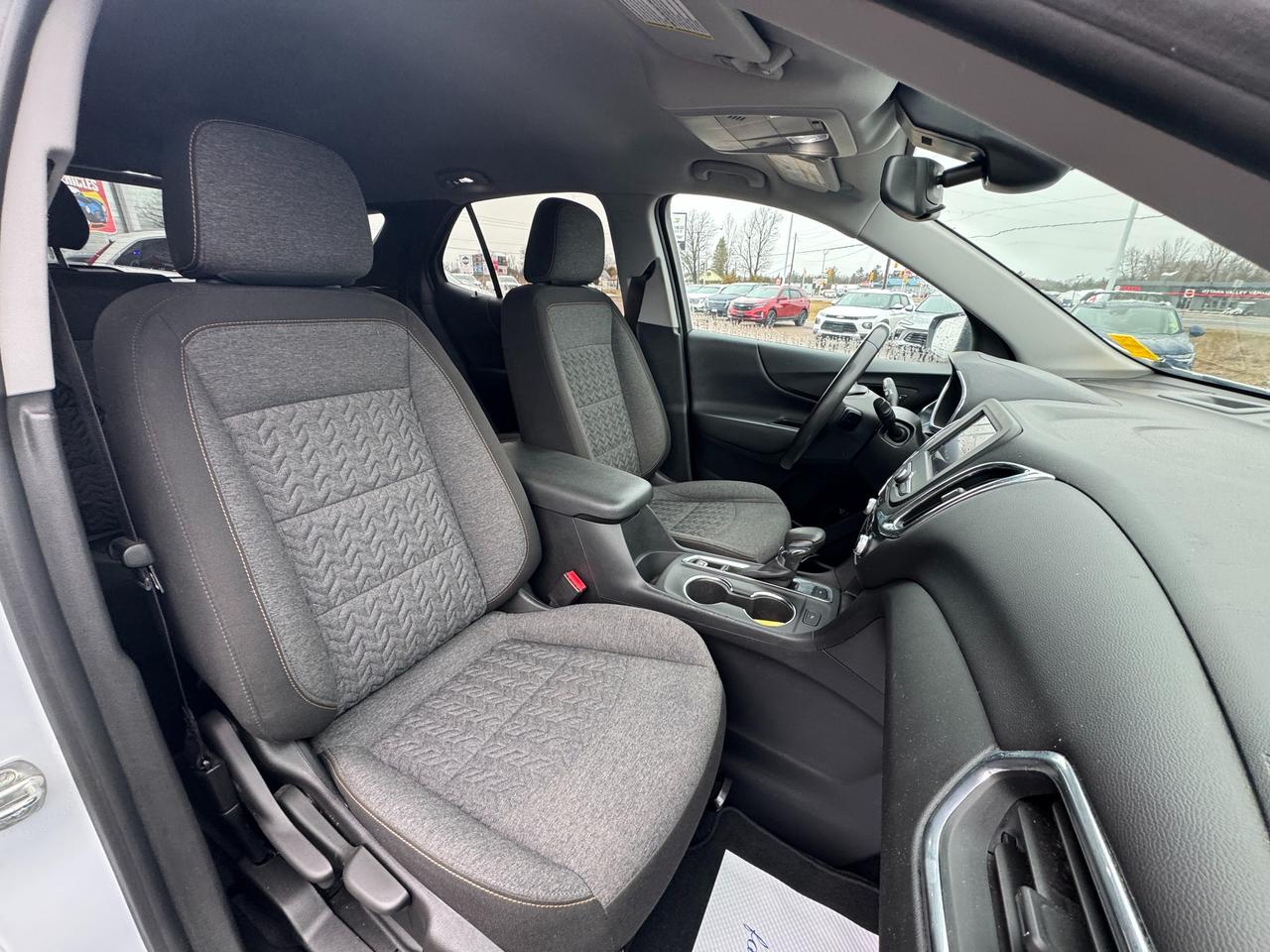 2022 Chevrolet Equinox LT w/1LT All-Wheel Drive Photo