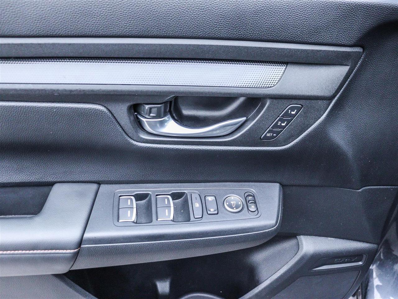 2024 Honda CR-V Hybrid EX-L HYBRID AWD SUNROOF LEATHER Photo