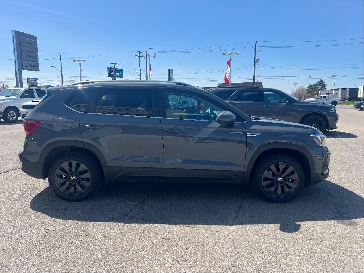 2024 Volkswagen Taos Comfortline FWD *SUN *HEATED SEATS *REMOTE START Photo