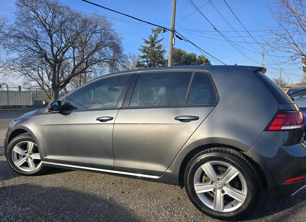 2018 Volkswagen Golf S Photo3
