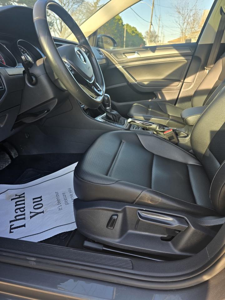 2018 Volkswagen Golf S Photo