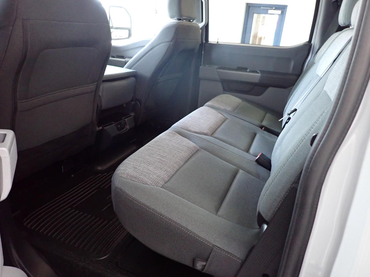 2025 Ford SUPER DUTY F-250 SRW XLT CREW CAB 4WD 8' BOX Photo