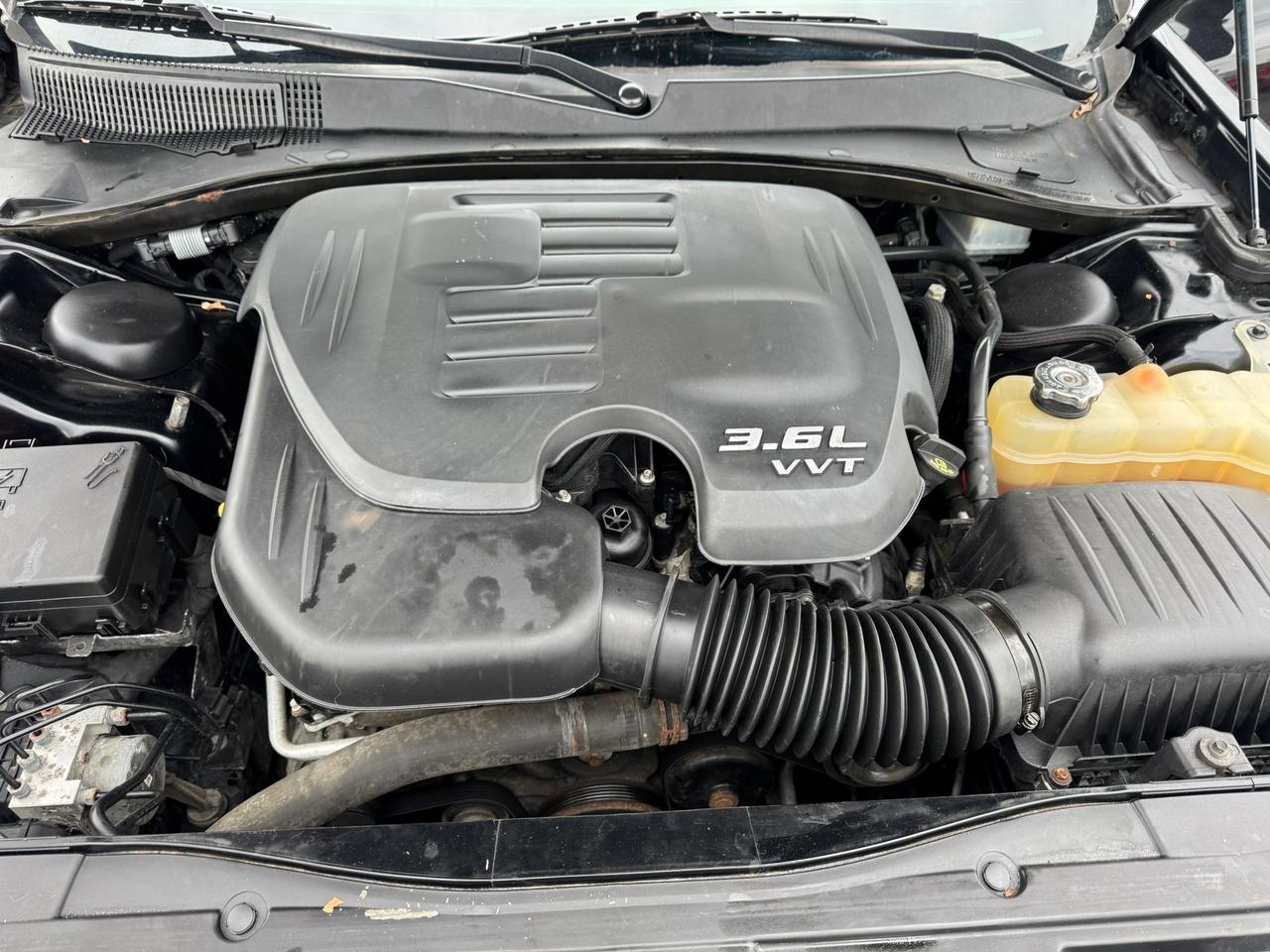 2017 Chrysler 300C Platinum Photo