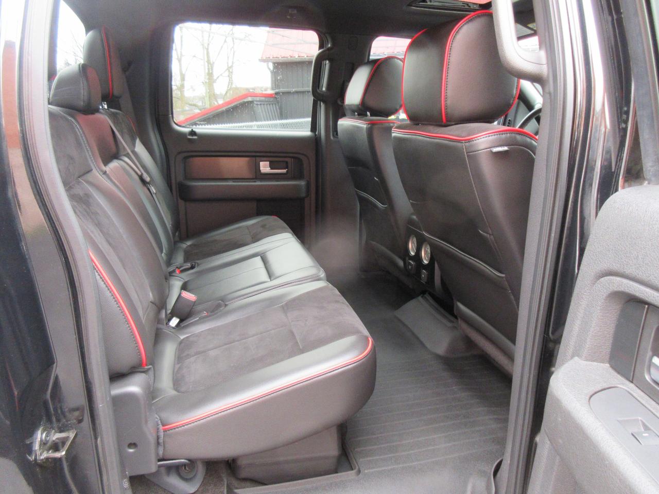 2014 Ford F-150 4WD SUPERCREW 145" LARIAT Photo