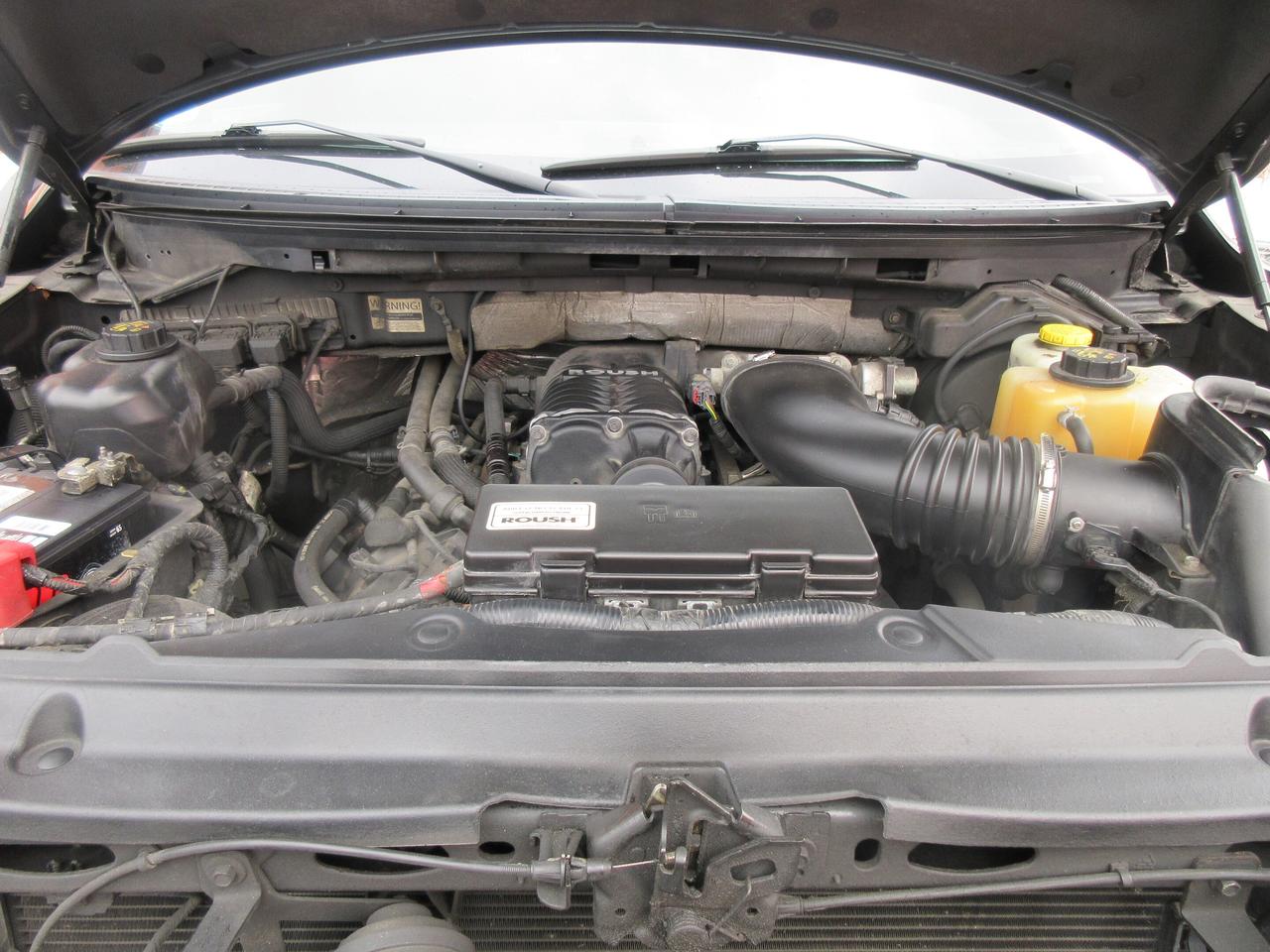 2014 Ford F-150 4WD SUPERCREW 145" LARIAT Photo