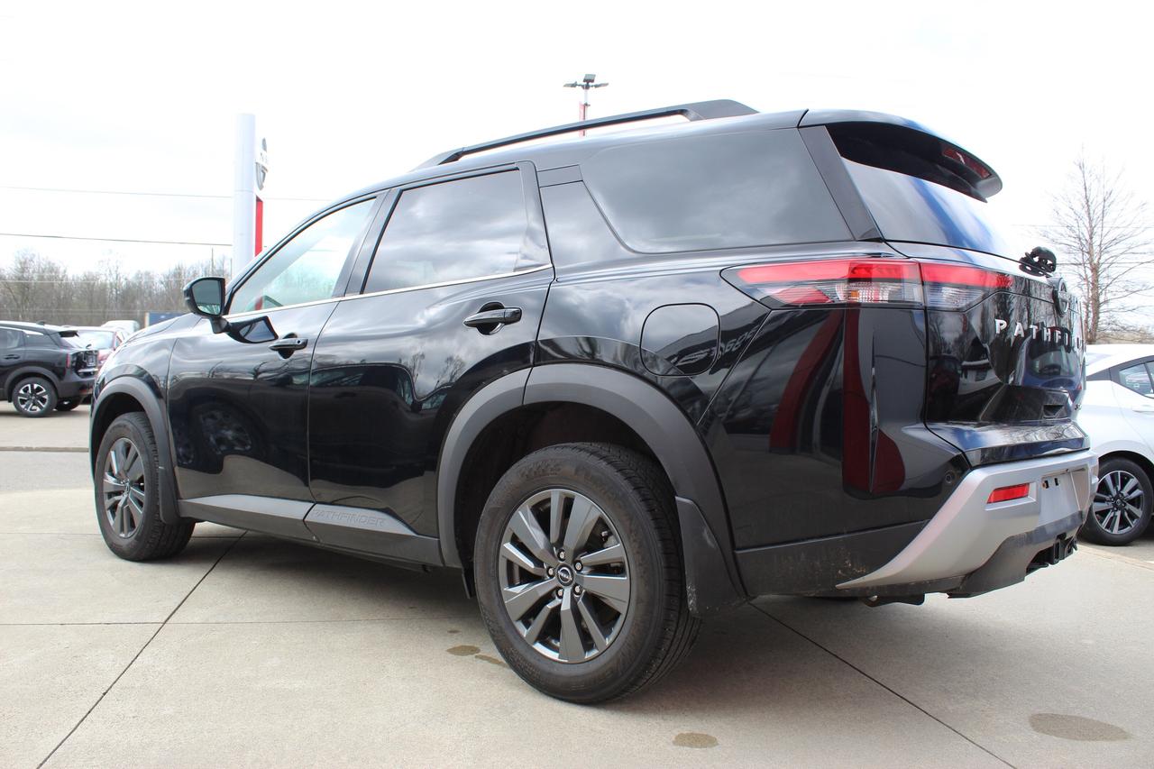 2024 Nissan Pathfinder SV AWD 1-Owner Pathfinder Photo3