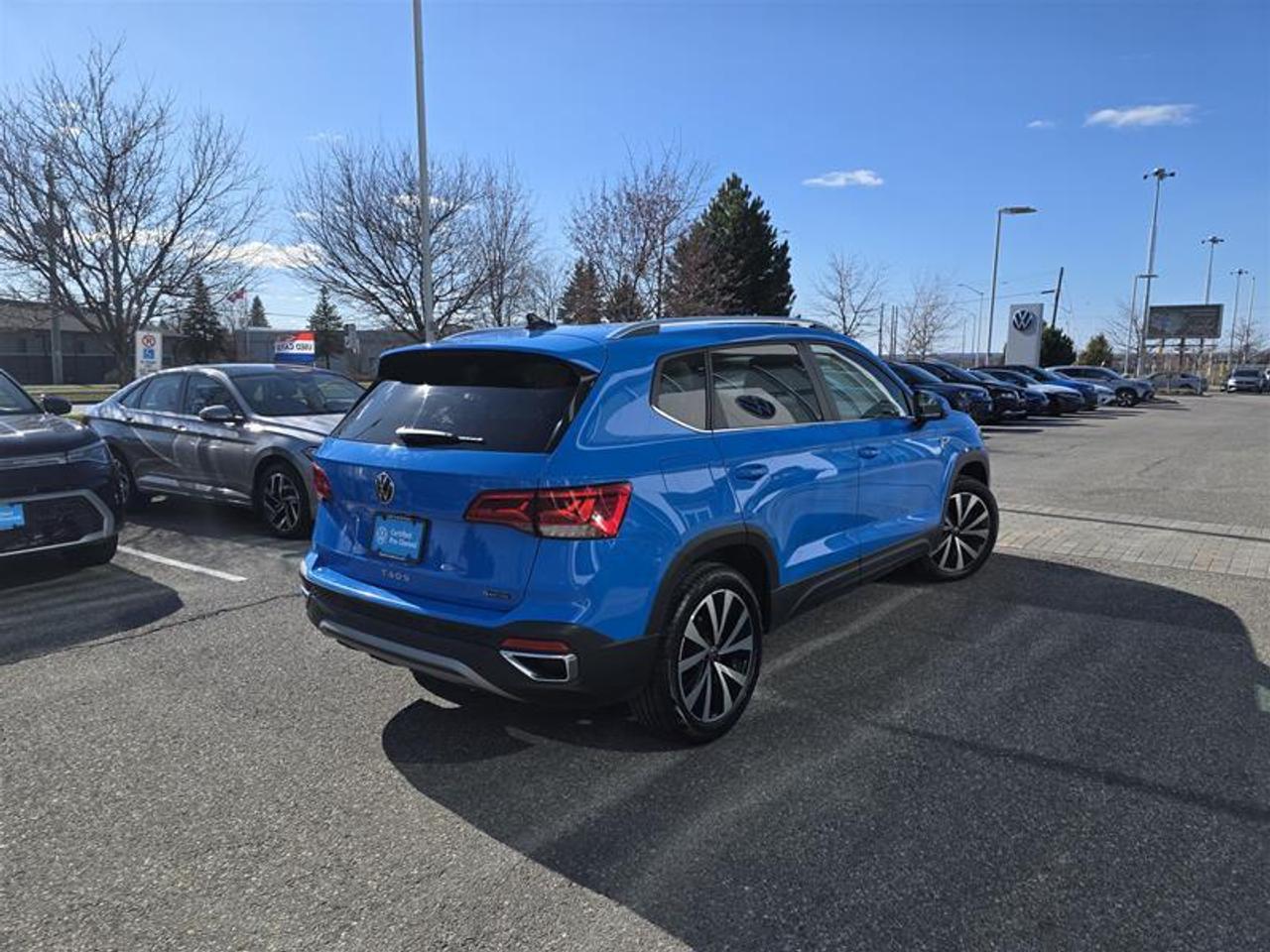 2023 Volkswagen Taos Comfortline 1.5T 7sp at DSG w/ Tip 4M EOP Photo