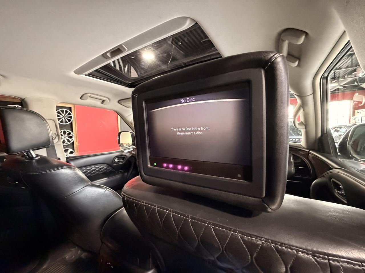 2018 Infiniti QX80 8-Passenger Photo