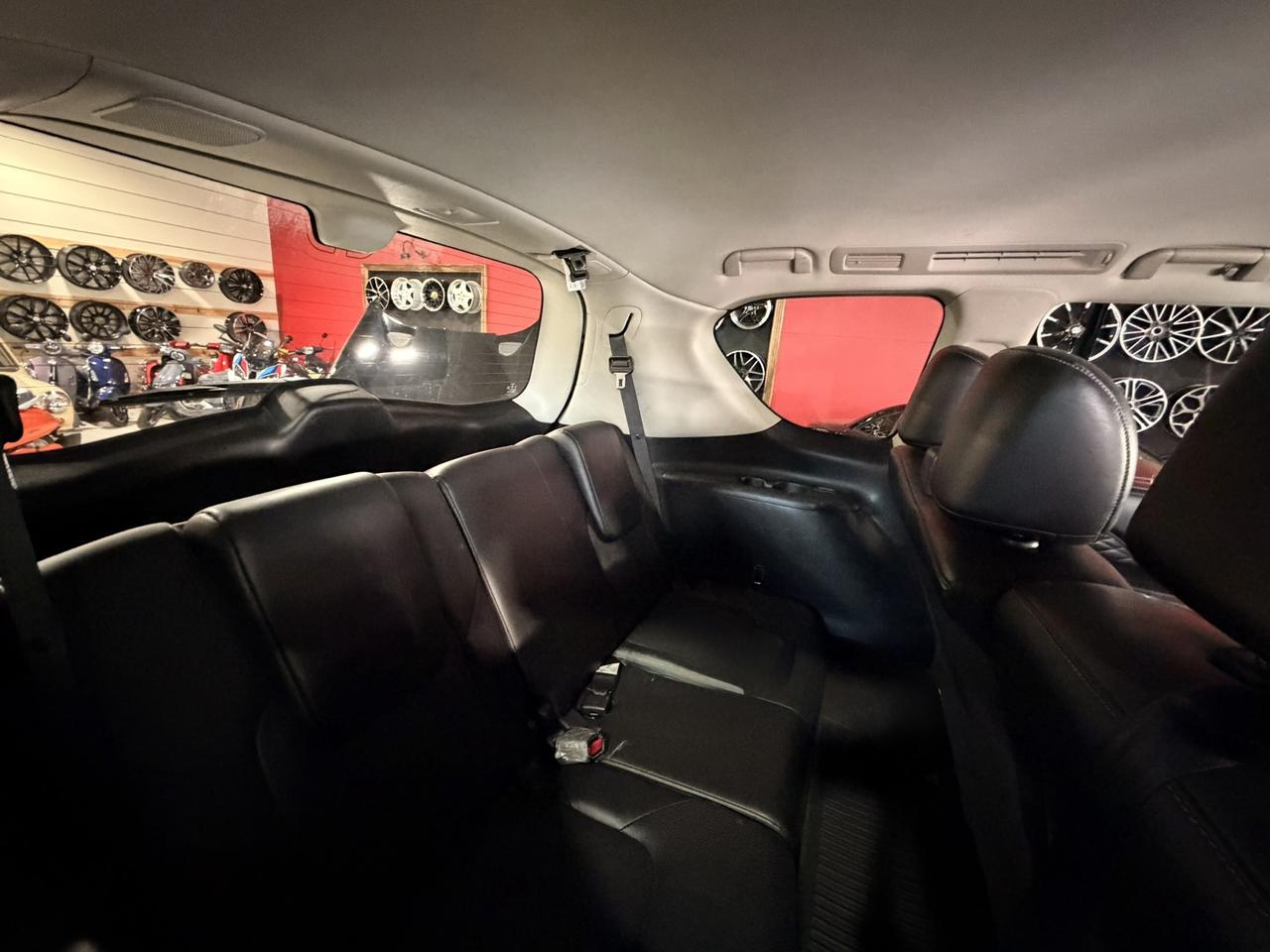 2018 Infiniti QX80 8-Passenger Photo