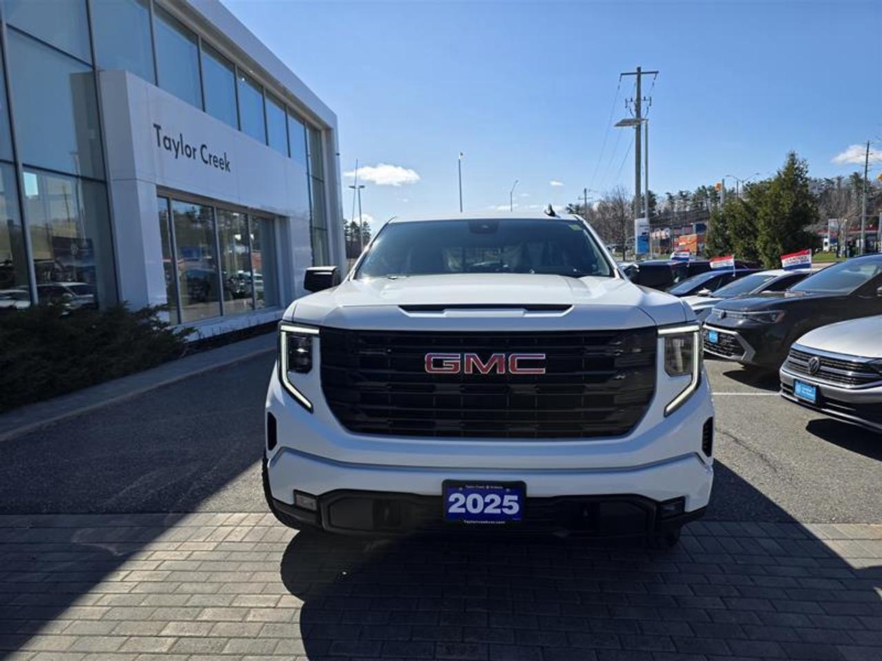 2025 GMC Sierra 1500 Crew Cab Standard Box 4-Wheel Drive Elevation W/Wi Photo