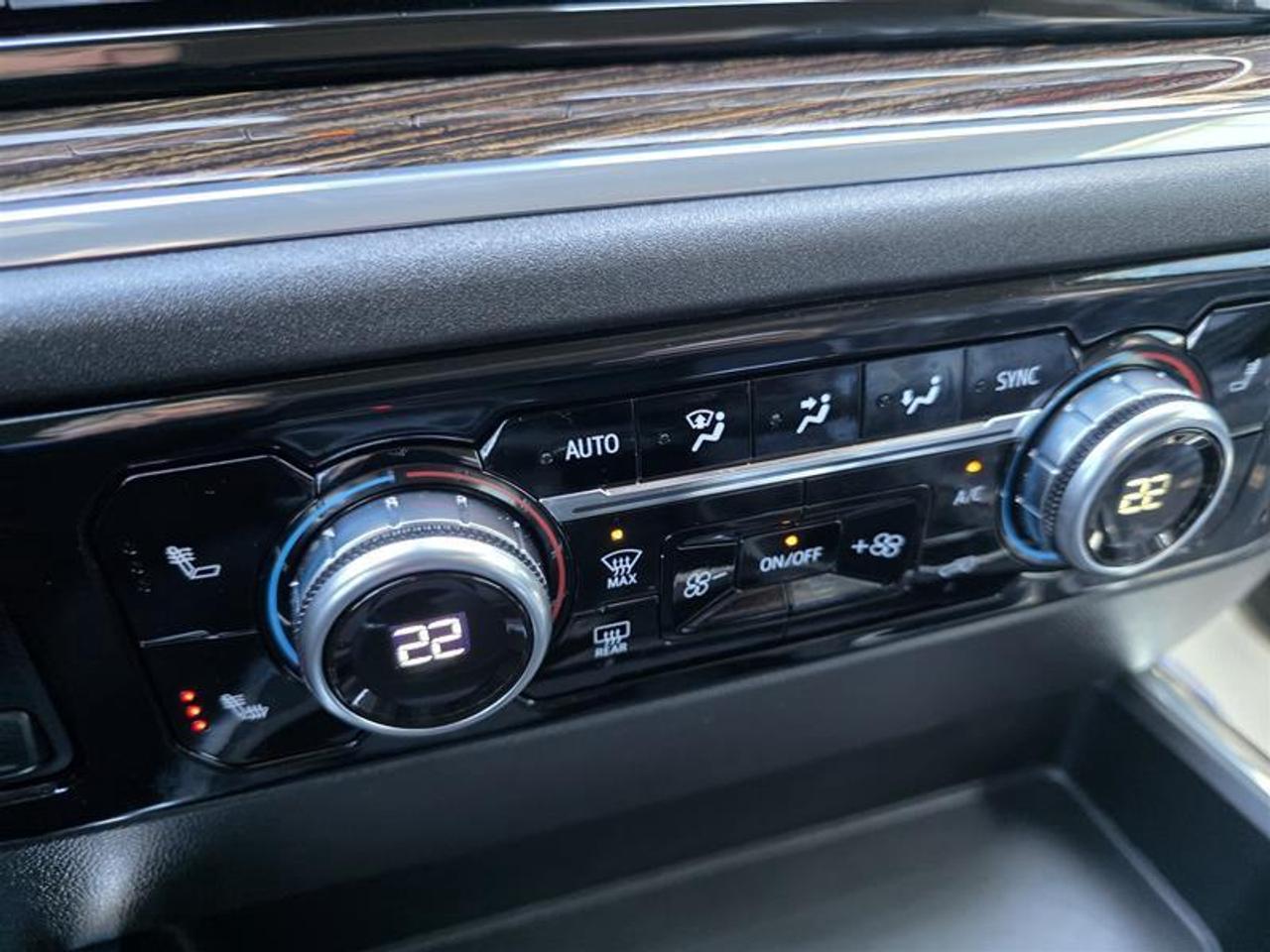 2025 GMC Sierra 1500 Crew Cab Standard Box 4-Wheel Drive Elevation W/Wi Photo