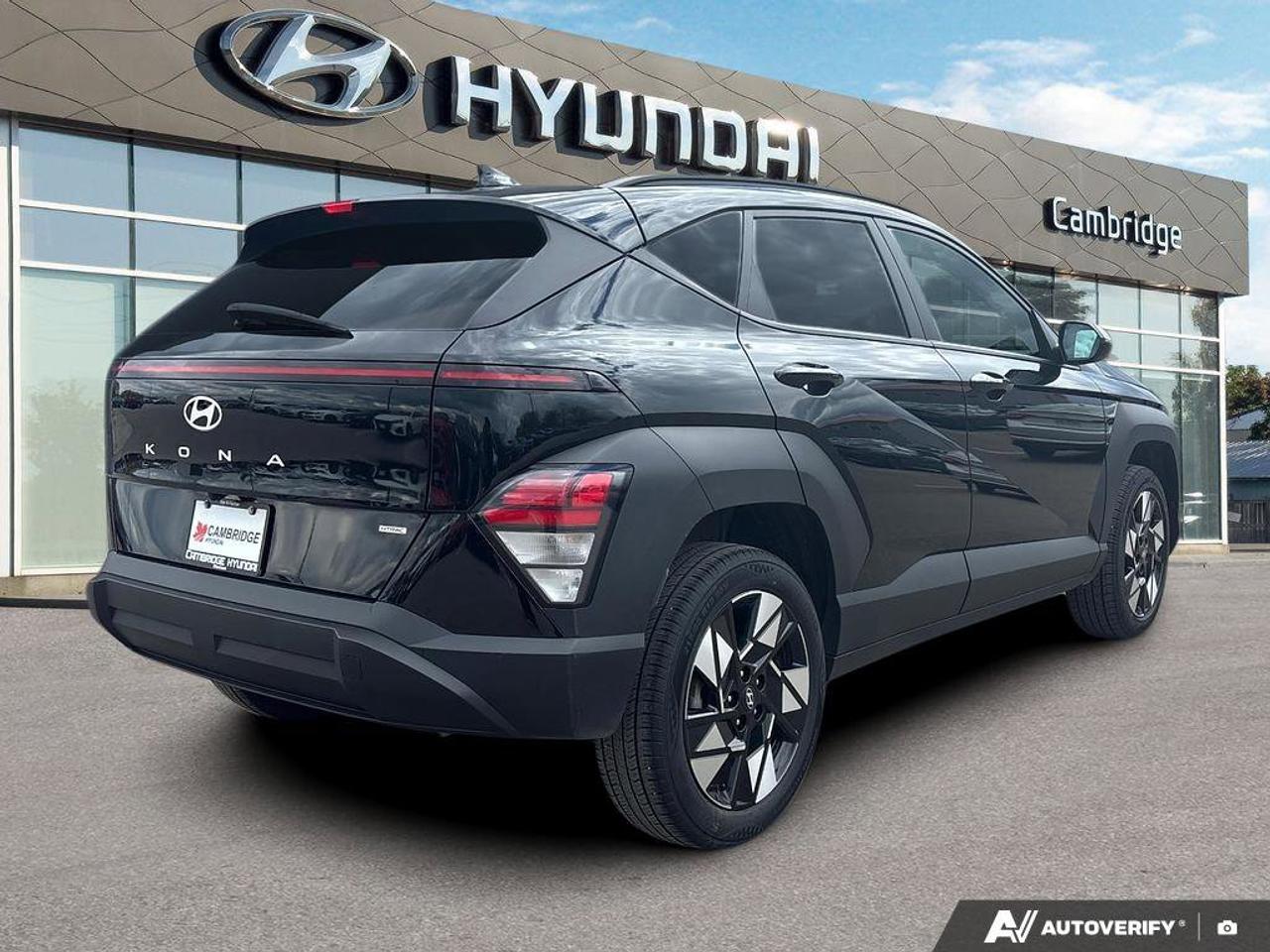 2024 Hyundai KONA Preferred   NO ACCIDENTS   CARPLAY   HEATED SEATS Photo