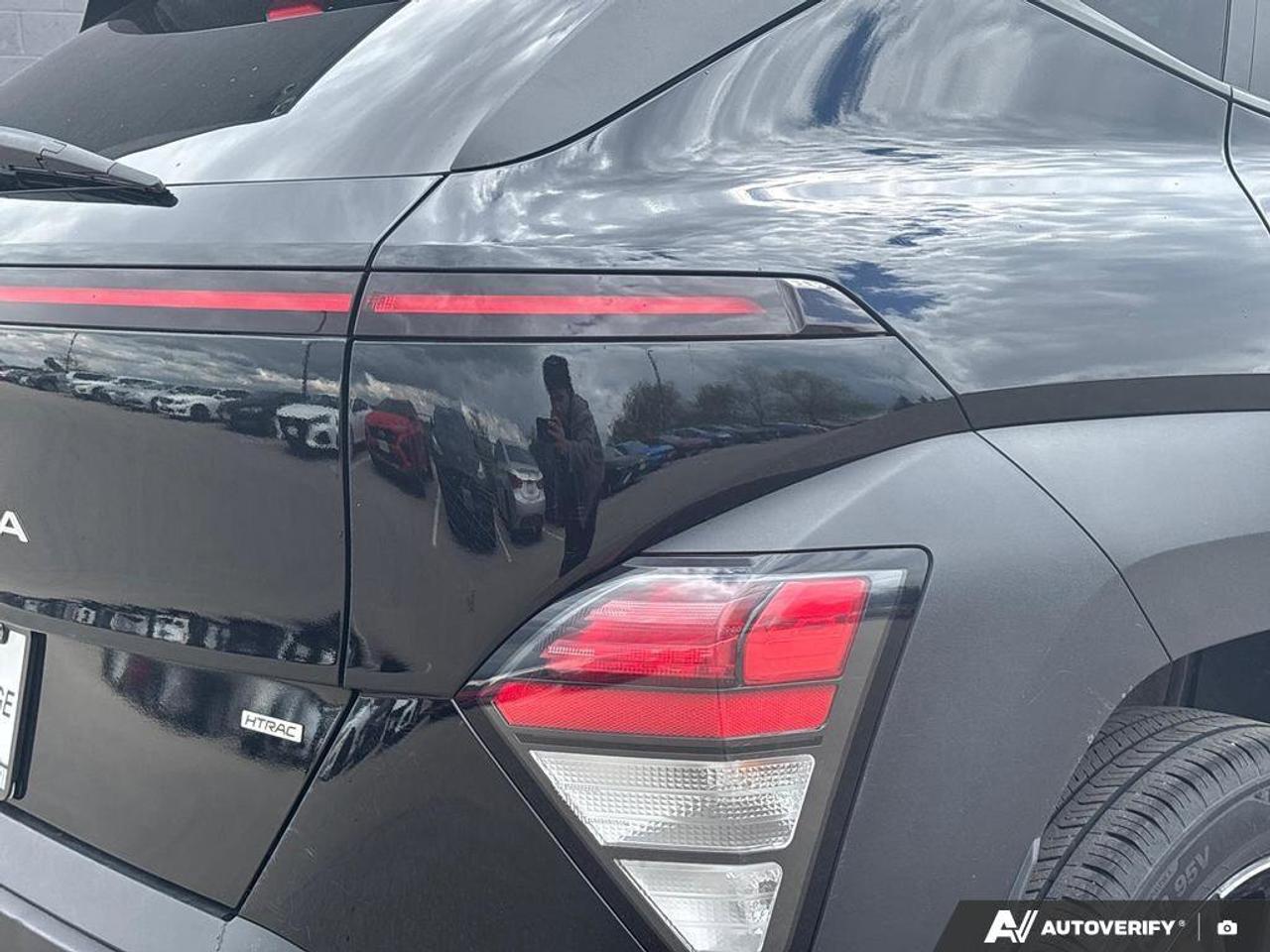 2024 Hyundai KONA Preferred   NO ACCIDENTS   CARPLAY   HEATED SEATS Photo