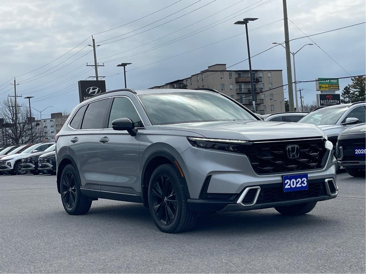 2023 Honda CR-V Hybrid Touring AWD Photo