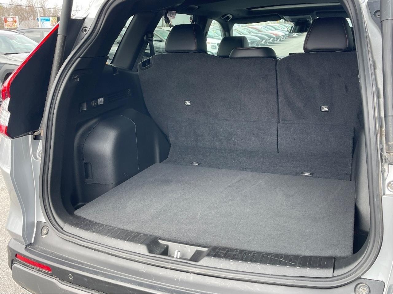 2023 Honda CR-V Hybrid Touring AWD Photo