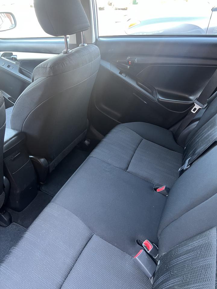 2014 Toyota Matrix HATCHBACK BLUE TOOTH AUTO AC LOW KM Photo