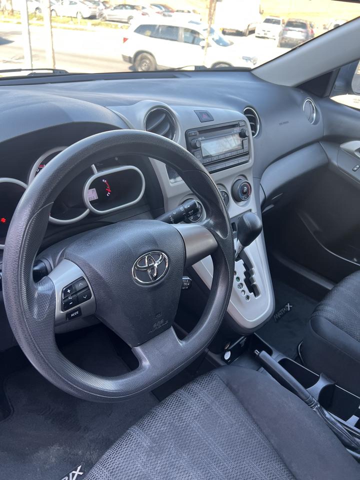 2014 Toyota Matrix HATCHBACK BLUE TOOTH AUTO AC LOW KM Photo