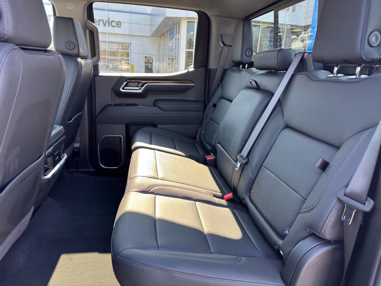 2026 GMC Sierra 1500 Crew Cab Short Box 4-Wheel Drive Elevation Photo