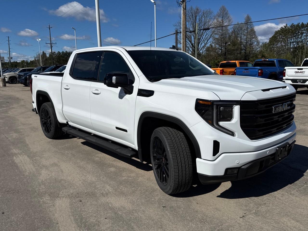 2026 GMC Sierra 1500 Crew Cab Short Box 4-Wheel Drive Elevation Photo