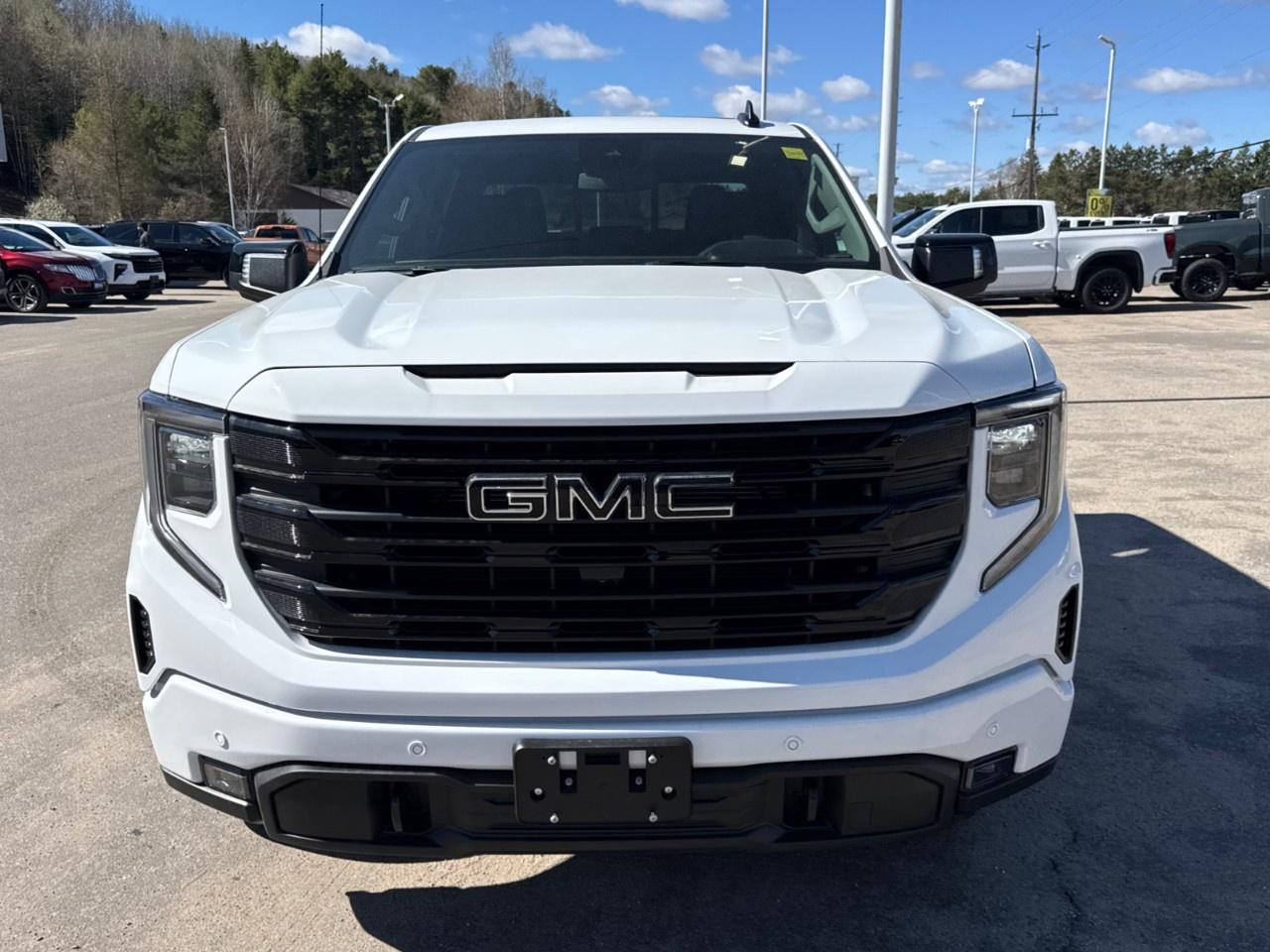 2026 GMC Sierra 1500 Crew Cab Short Box 4-Wheel Drive Elevation Photo