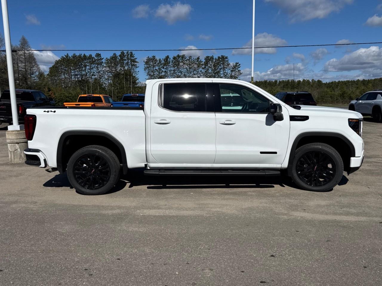 2026 GMC Sierra 1500 Crew Cab Short Box 4-Wheel Drive Elevation Photo