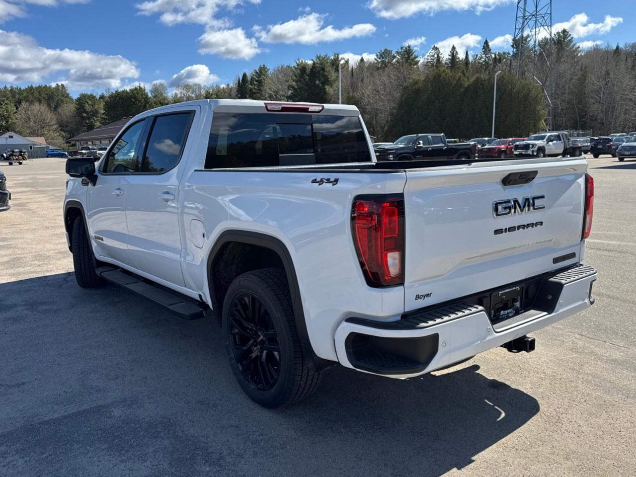 2026 GMC Sierra 1500 Crew Cab Short Box 4-Wheel Drive Elevation Photo