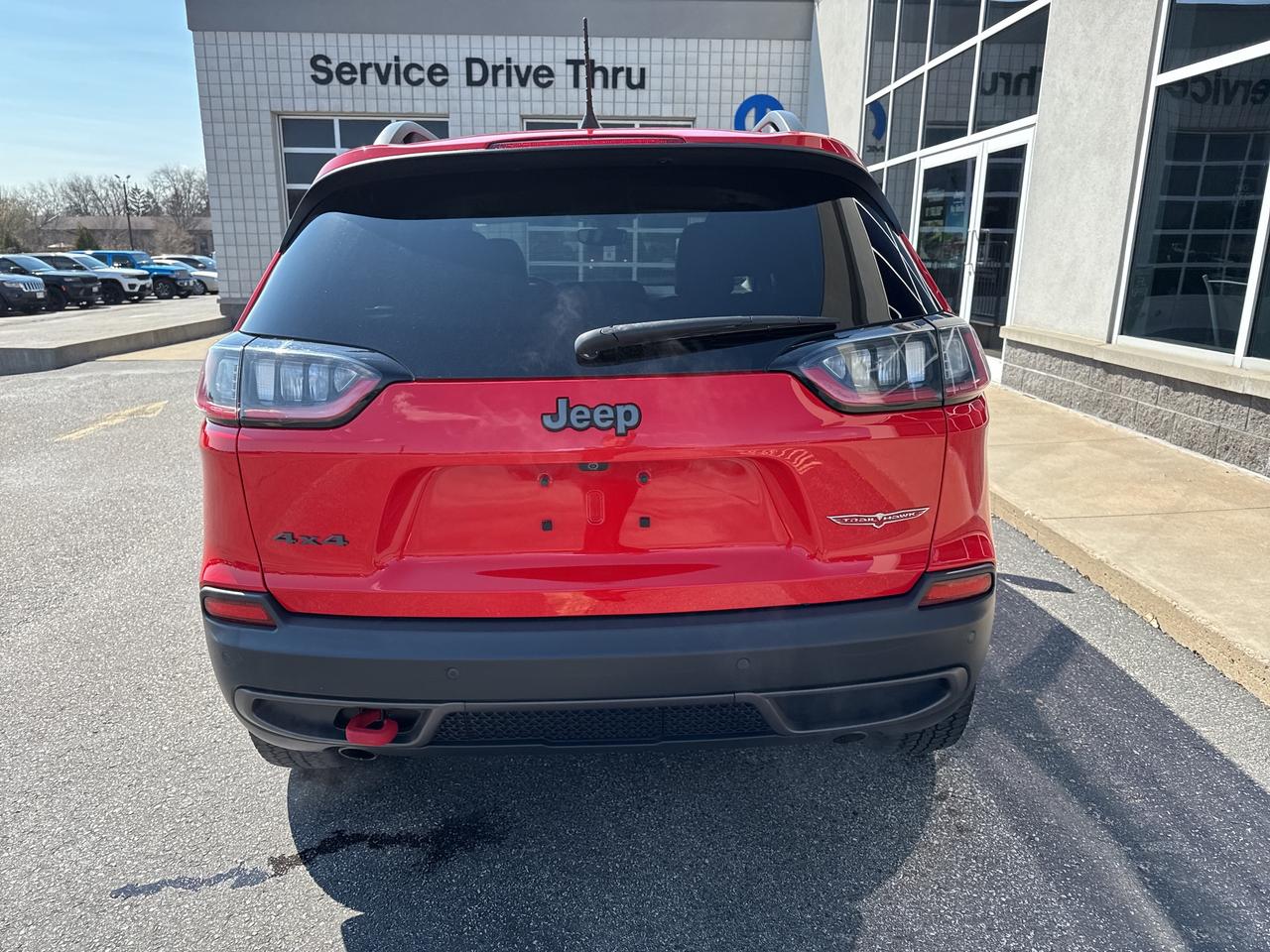 2019 Jeep Cherokee Trailhawk Photo