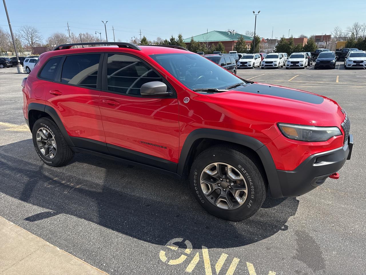 2019 Jeep Cherokee Trailhawk Photo
