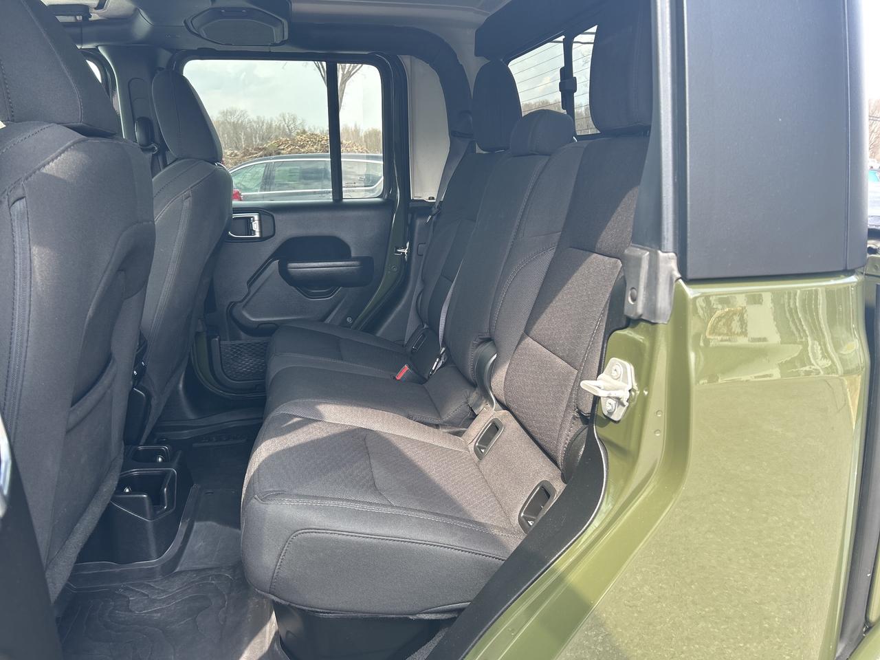 2023 Jeep Gladiator Willys 4x4 Photo