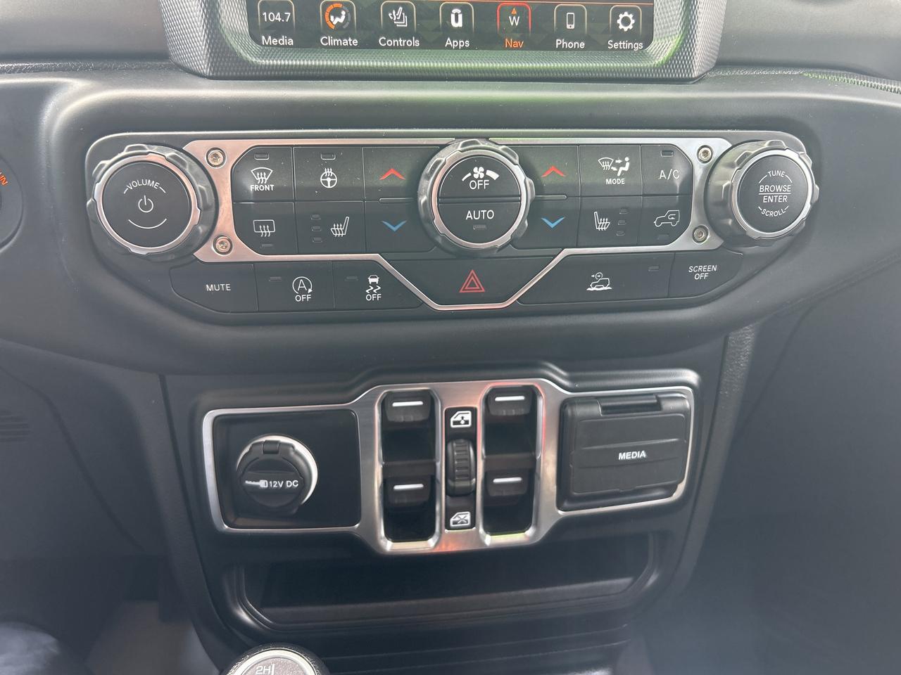 2023 Jeep Gladiator Willys 4x4 Photo