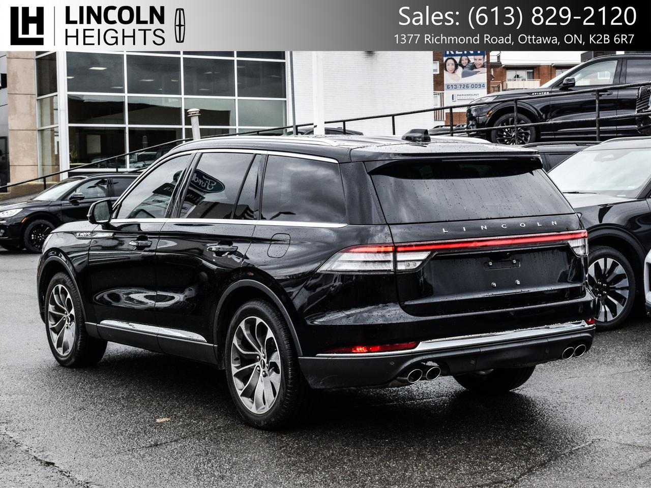 2025 Lincoln Aviator  Photo3