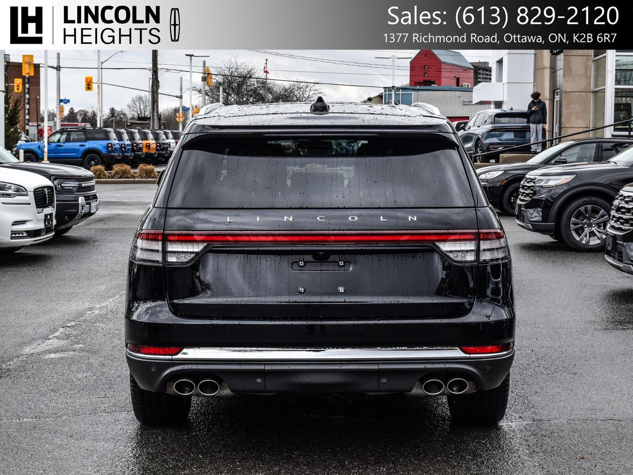 2025 Lincoln Aviator  Photo4