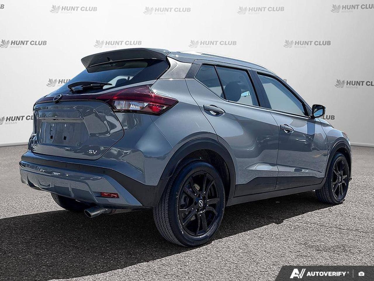 2022 Nissan Kicks SV   Apple Car Play   Android Auto   Heated Seats Photo
